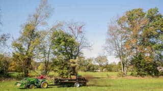 John Deere Tractor 185 PTO Manure Spreader manure management